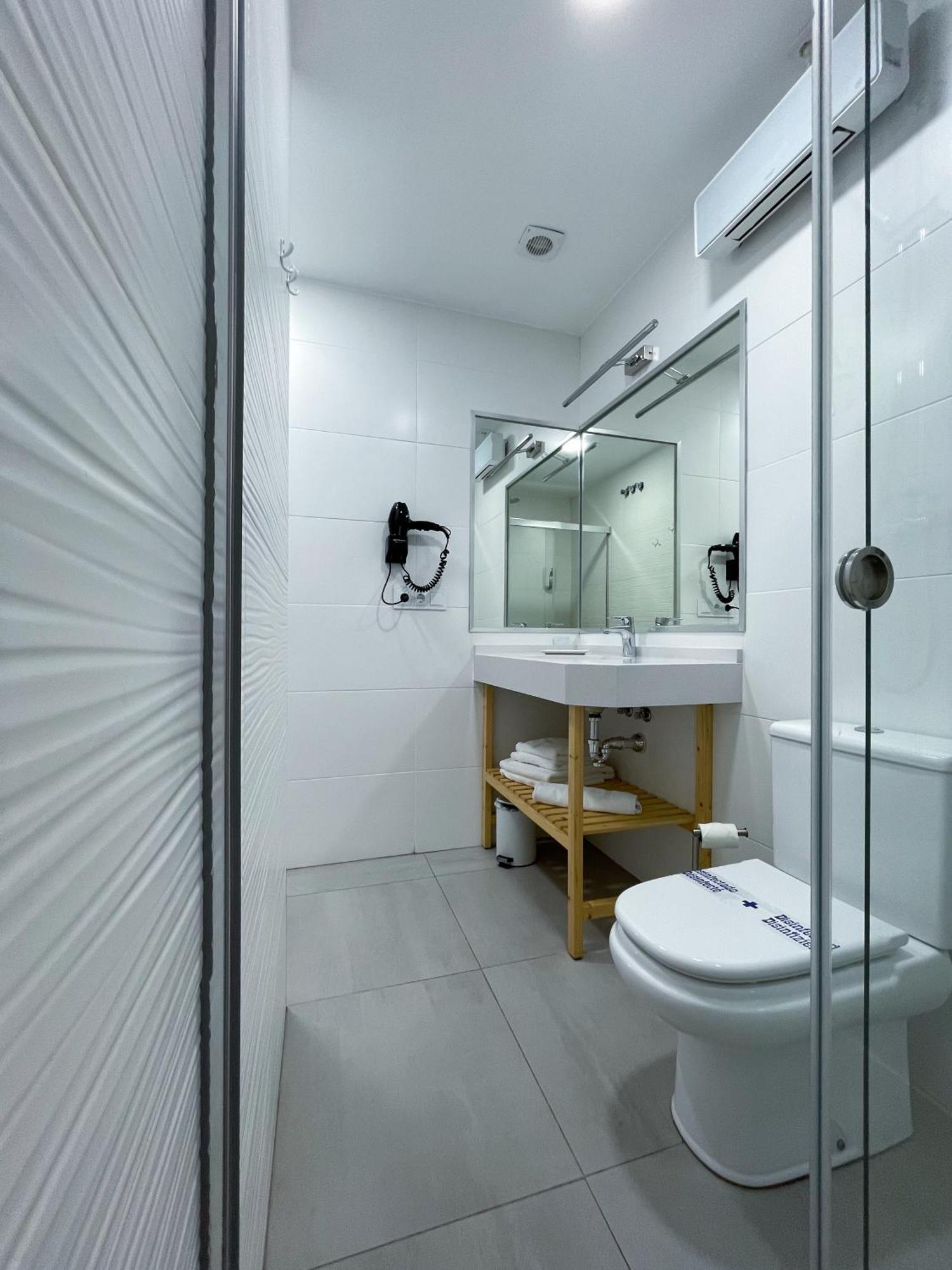 Apartamentos Lusitania Parking Gratis Bajo Disponibilidad เมรีดา ภายนอก รูปภาพ